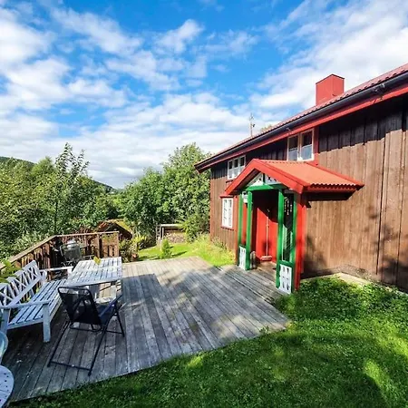 Ihip Helgeland-bjorklundstua